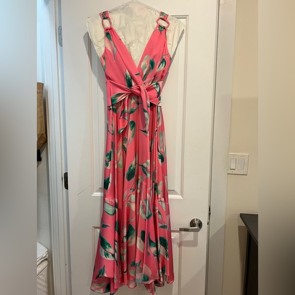 PatBO Dresses & Skirts - PatBO Pink and Green Sleeveless V-Neck Sundress